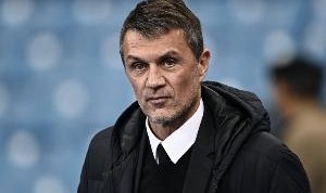 马尔蒂尼回复特奥：了不起的特奥，我们会想念你的，我希望你好