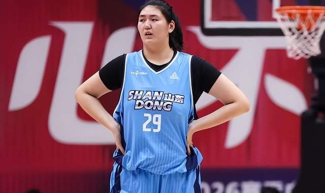 开云电子-张子宇签约山东高速女篮是巨大失误，侯冰并不是知人善任的好教练