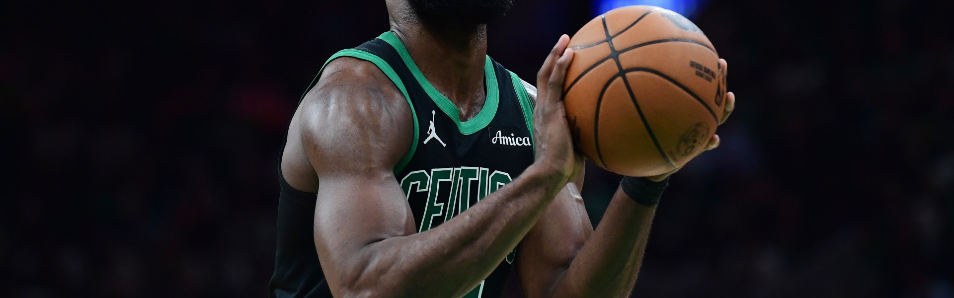 Shams：绿军倾向于不交易杰伦&amp;怀特 但报价让他们不得不开始谈判